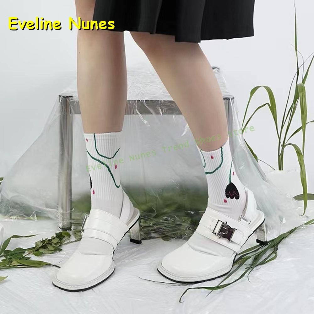 صنادل نسائية سوداء بكعب سميك و - مراجعة Boots وسعره