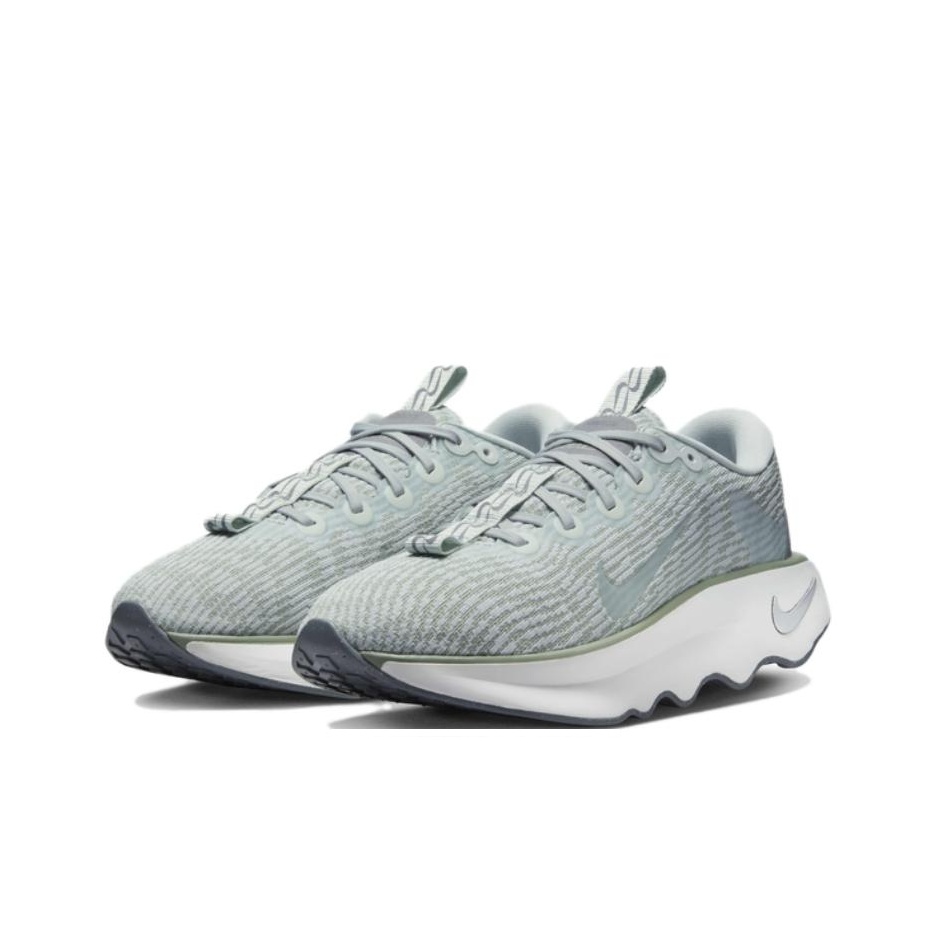 حذاء نايك موتيفا لو توب للمشي  - مراجعة Men'S Shoes وسعره